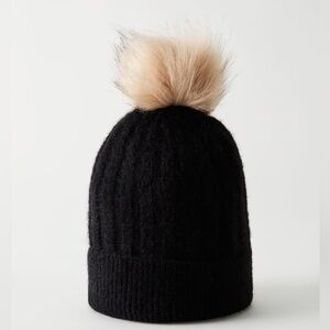 NWOT Aritzia Auxiliary Pom Cuff Beanie In Black, Knit Beanie With Pom Pom